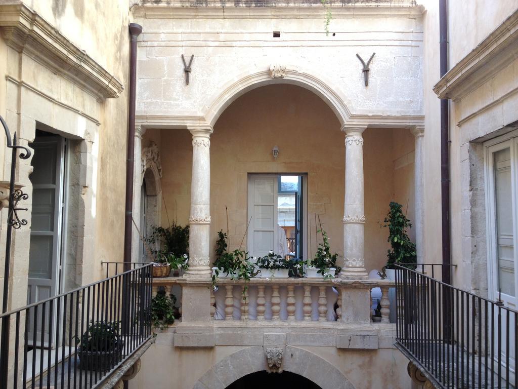 Ortigia Luxury Apartments Syracuse Exterior foto